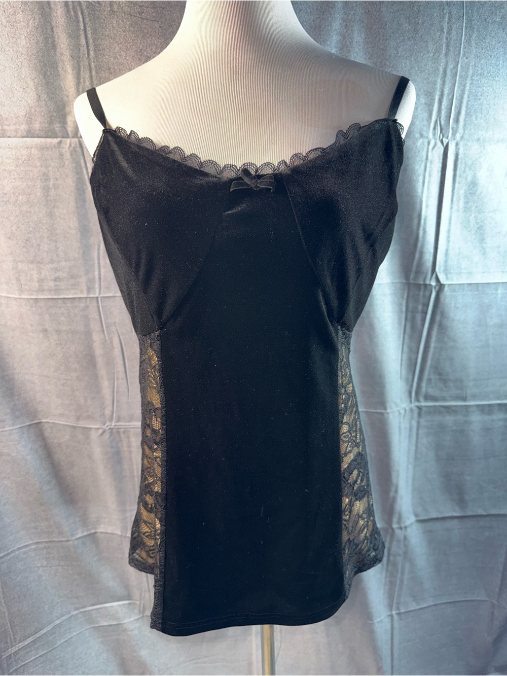 1805-Starling Reine Women's Black Lace-Panel Camisole with Adjustable Straps